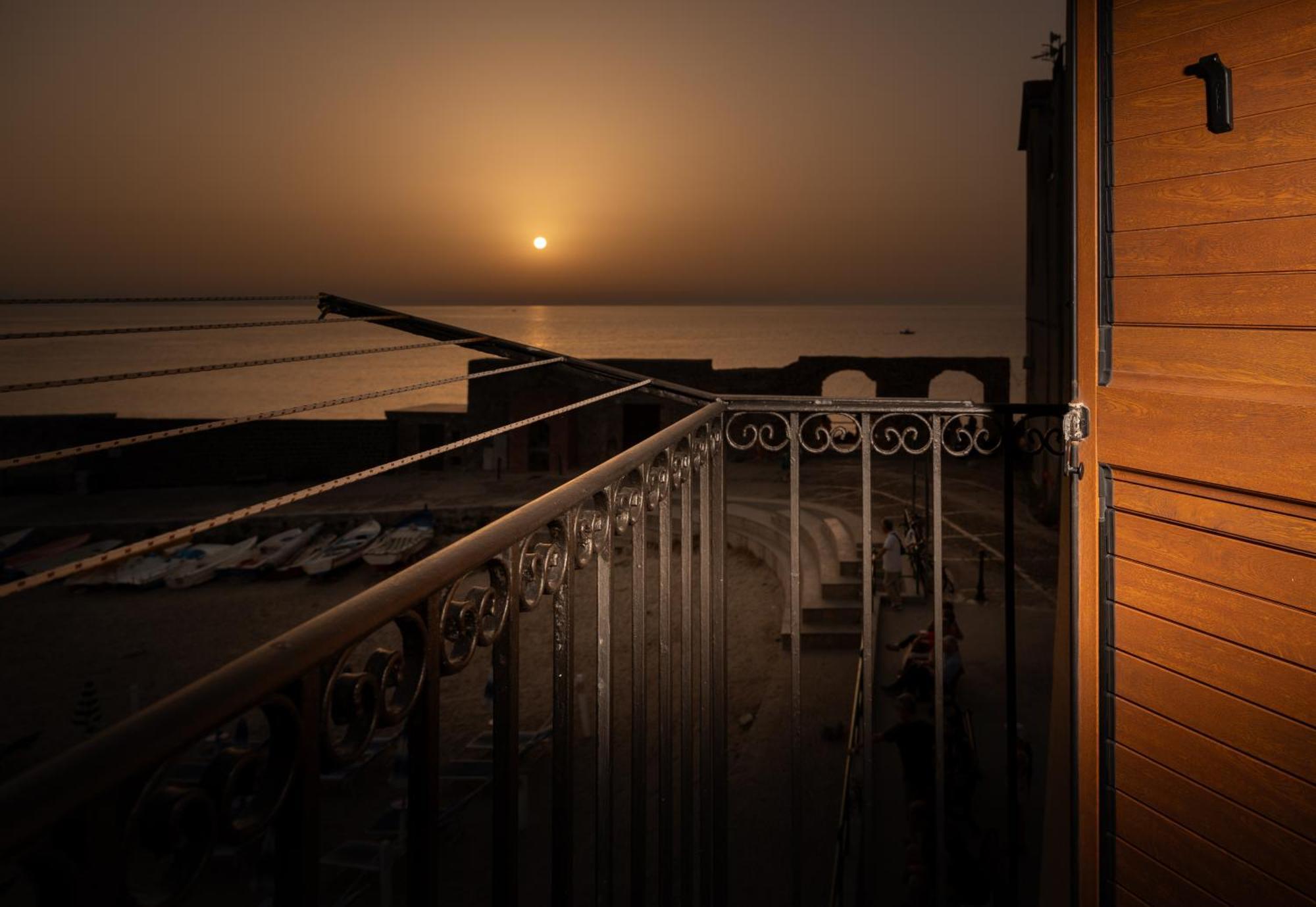Casa Vacanze Tramonto Alla Marina Cefalu Exterior photo